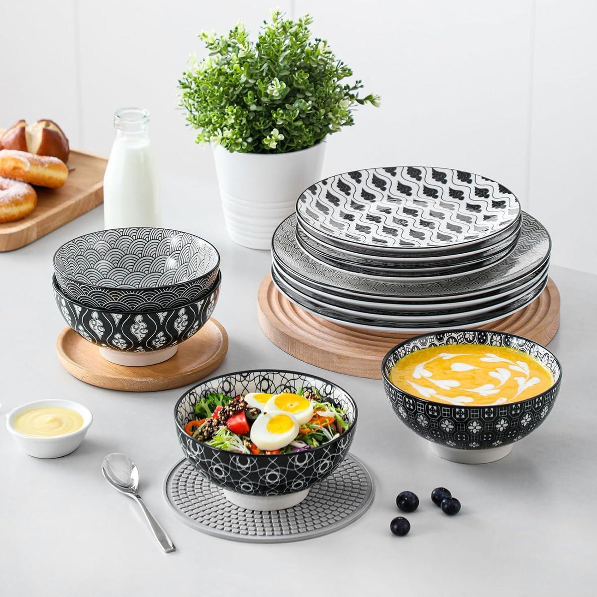 32-teiliges Kombiservice für 8 Personen, Schwarz & Creme