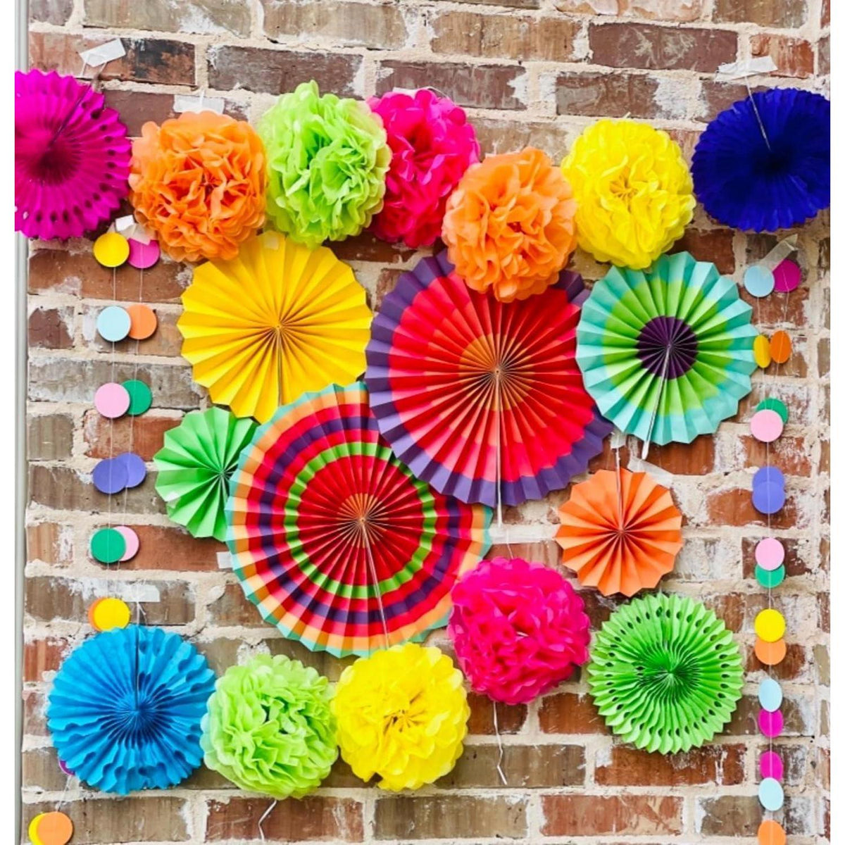 Party Deko Set: Papier Pompoms, Wimpel & Girlande Mehrfarbig