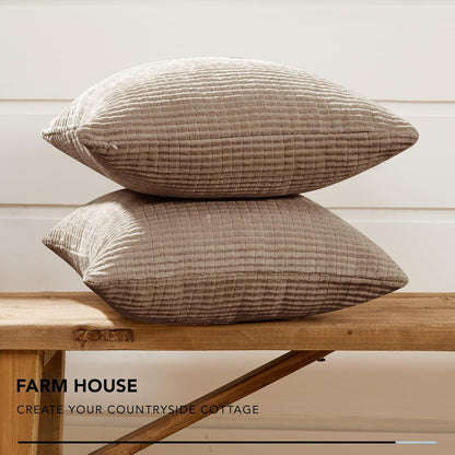 Deconovo Kissenbezug Kordsamt Taupe 60x60 cm 2er Set - Weiche Dekokissen für Sofa, Couch, Schlafzimmer