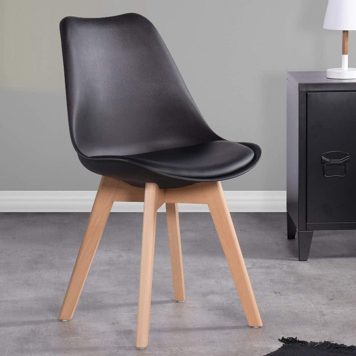Skandinavischer Esstisch 110cm Schwarz mit 4 Stühlen