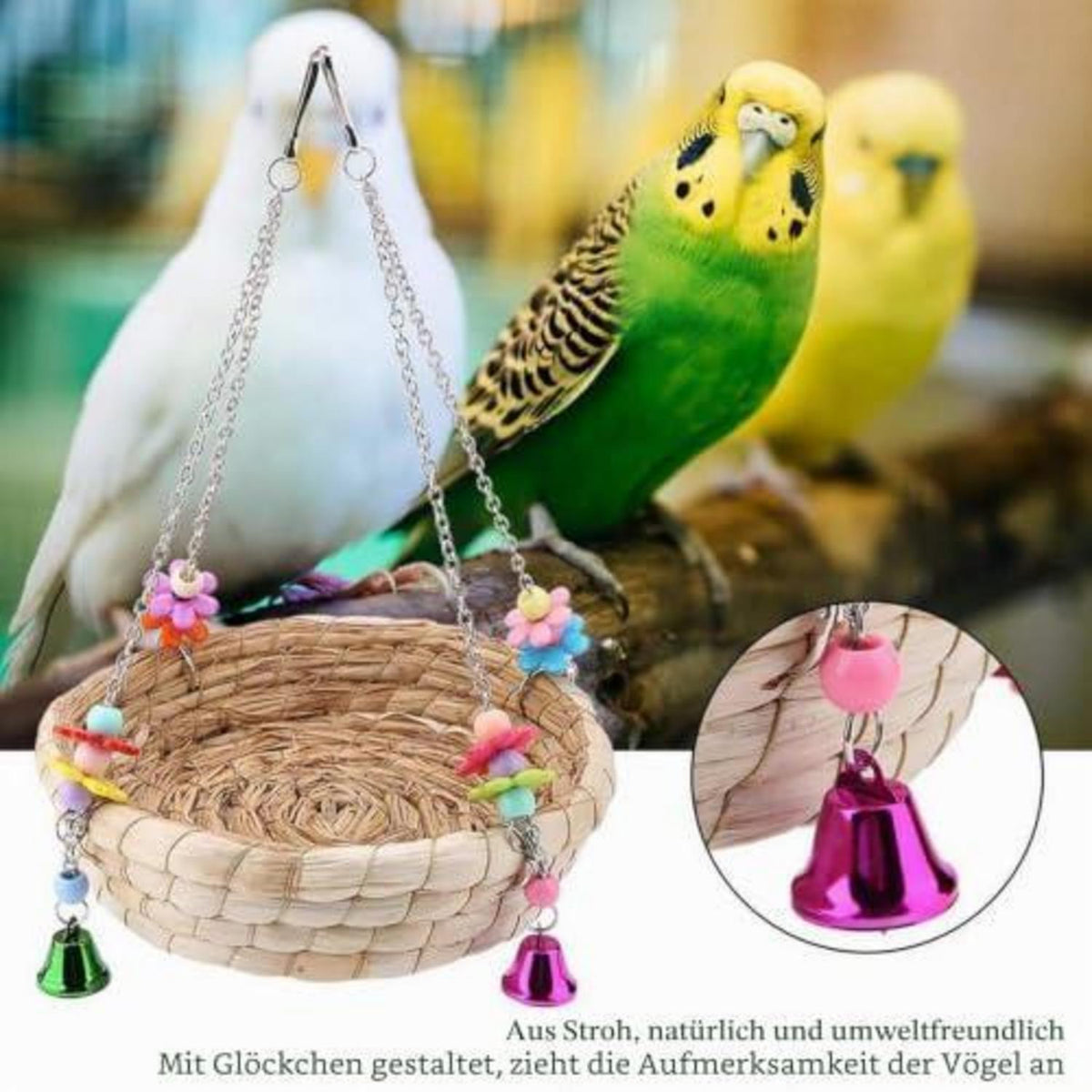 Handgewebtes Vogelnest aus Stroh mit Glocken