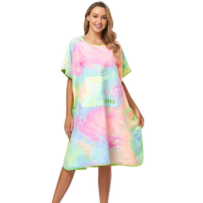 Surf Poncho: Mobile Umkleide & Kuscheliger Bademantel Tiedye