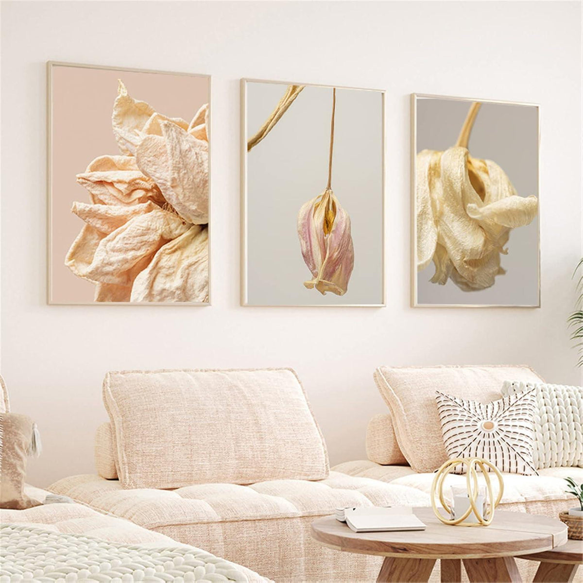 3er Poster Set Beige Blumen Wandbilder 40x50 cm