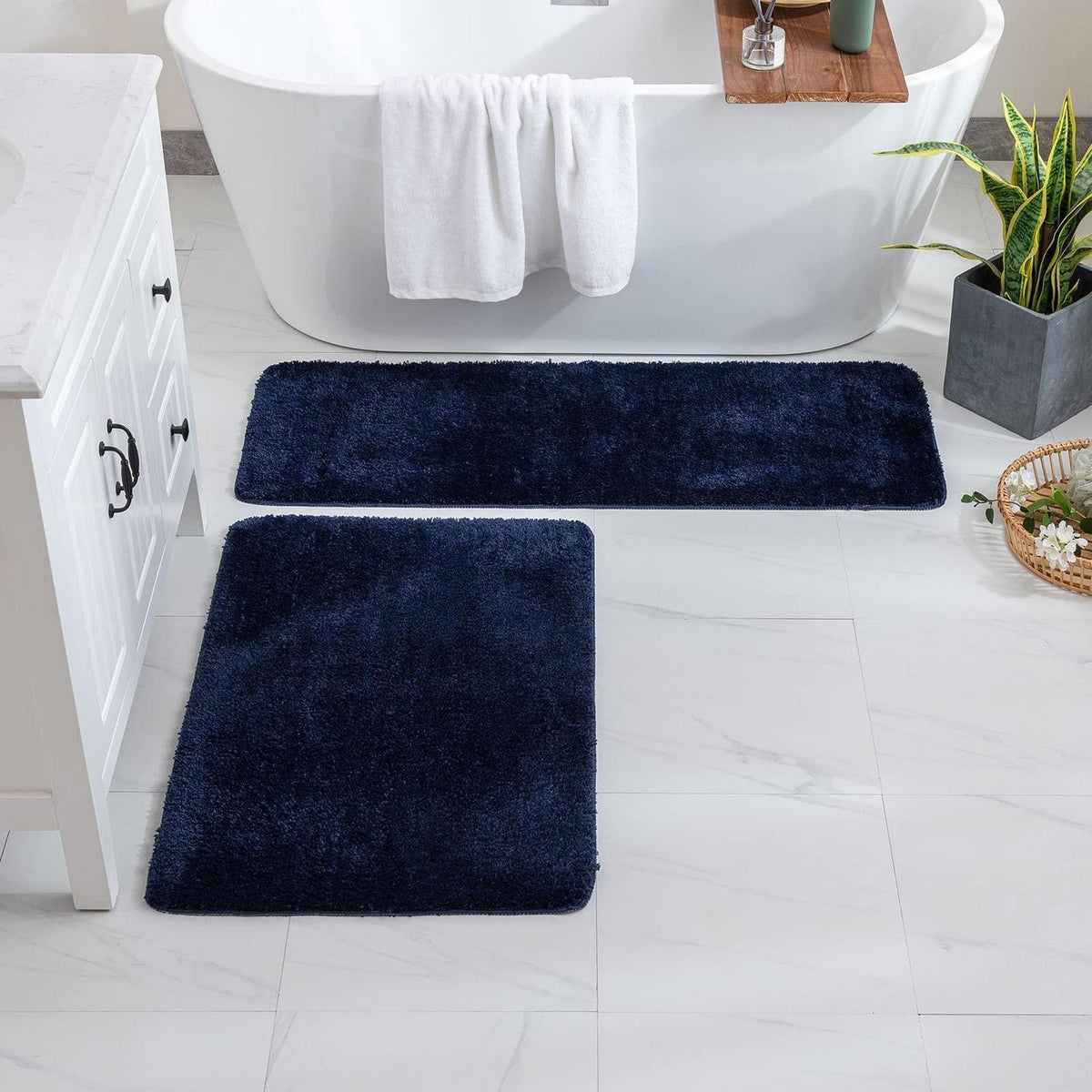 Rutschfester Badezimmerteppich dunkelblau 70x120 cm Mikrofaser