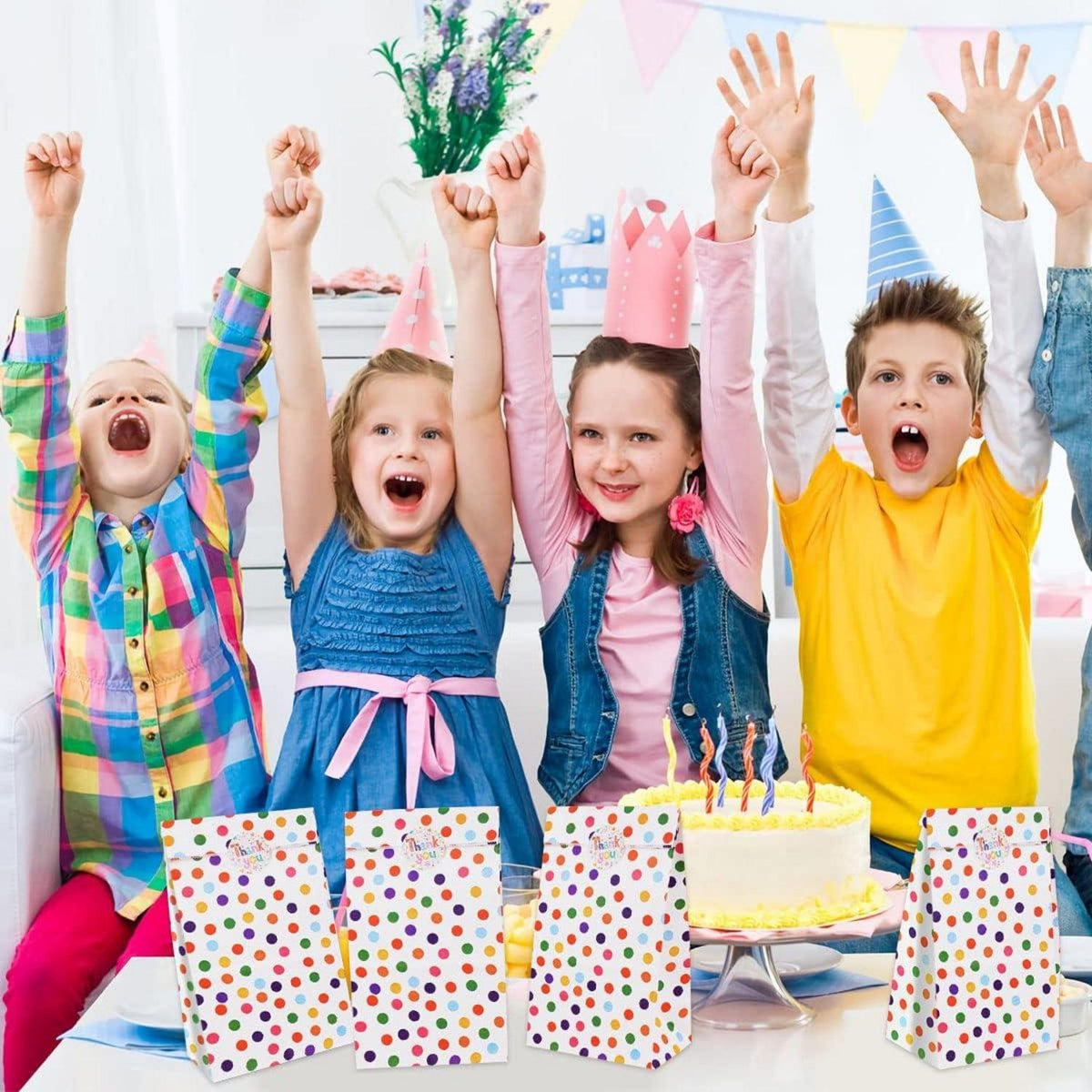 18 Stück Papiertüten Geschenktüten Kindergeburtstag Aufkleber 24x13x8 cm Candy