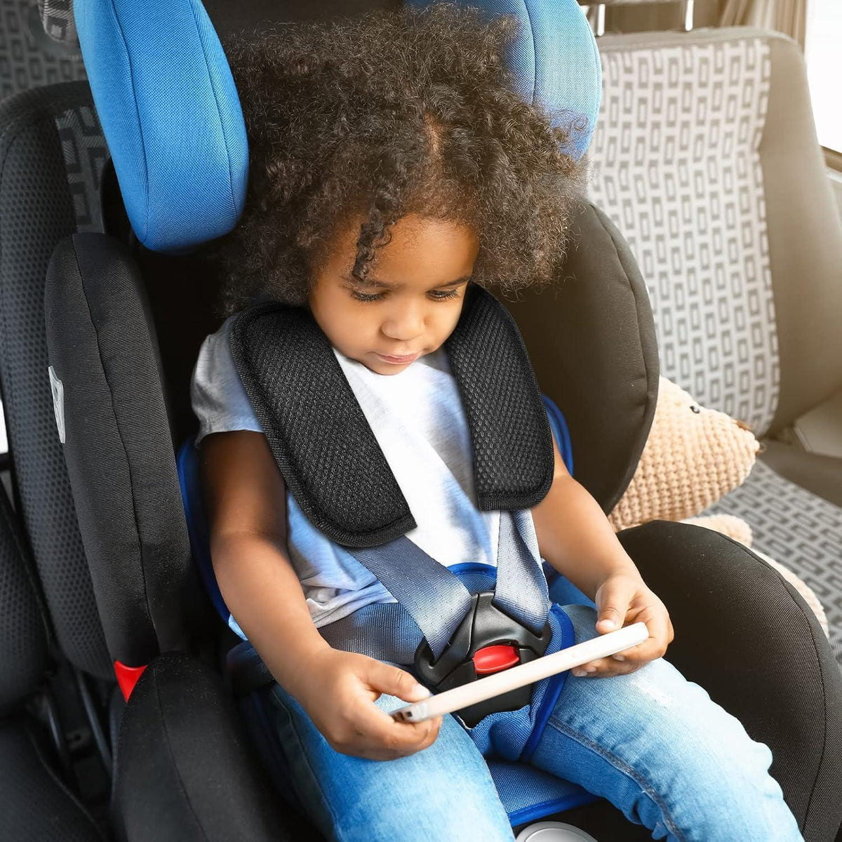 Baby Gurtpolster atmungsaktiv & universell für Autositz & Kinderwagen