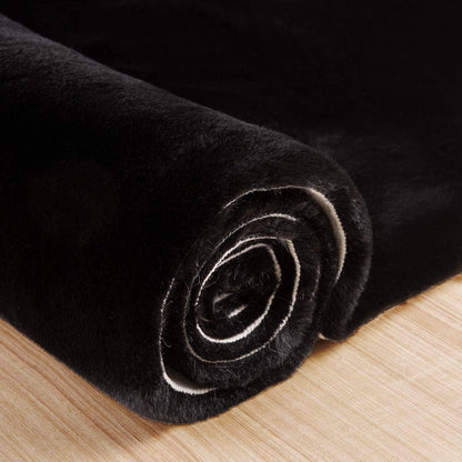 Flauschiger Kunstfell Teppich Schwarz 180x270 cm – Weicher Wohnteppich