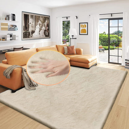 Flauschiger Kunstfell Teppich Beige 180x270 cm – Weicher Wohnteppich