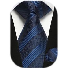 Krawatten-Set Herren mit Einstecktuch, kariert/gestreift, navyblau