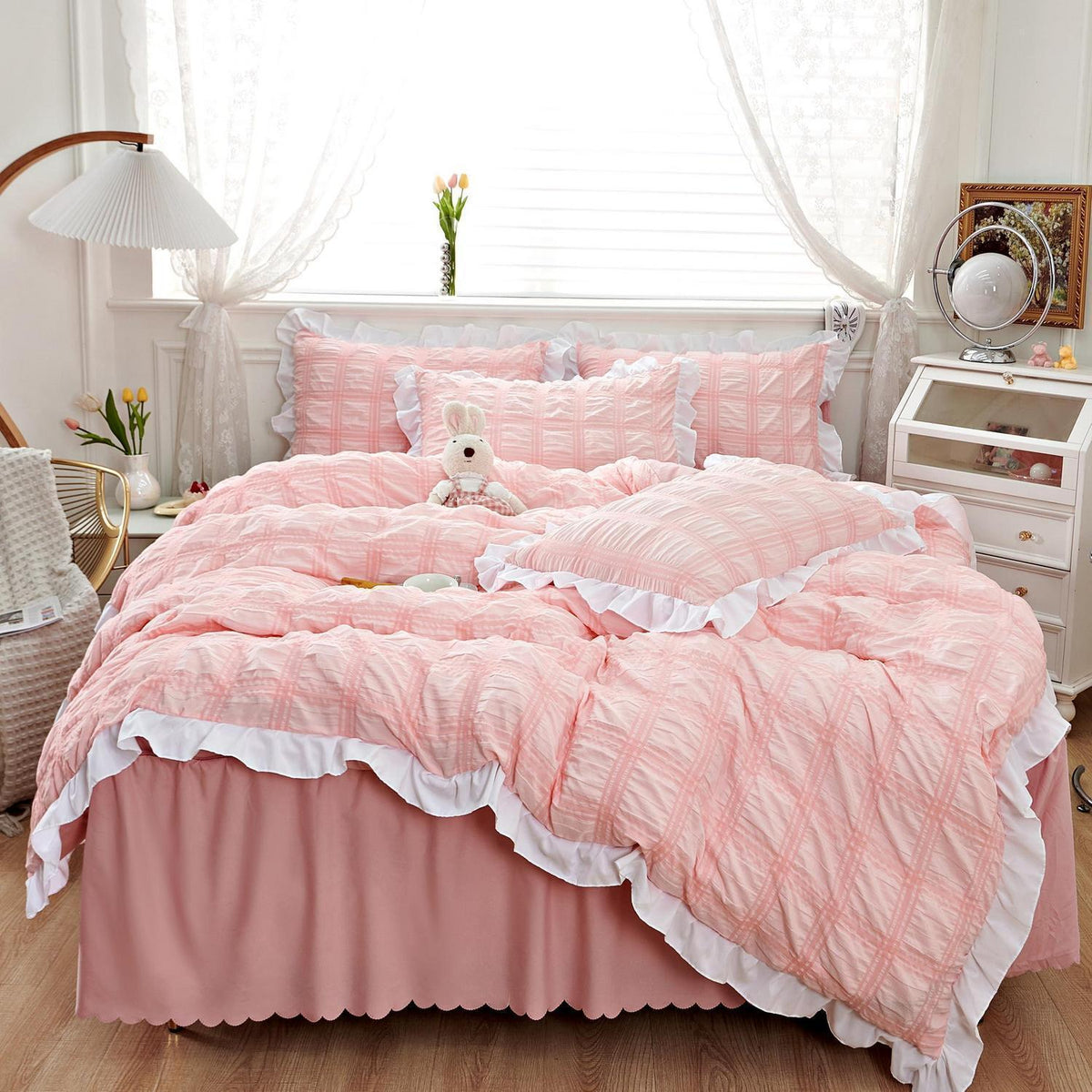 Romantische Bettwäsche 135x200 Rosa Seersucker mit Rüschen