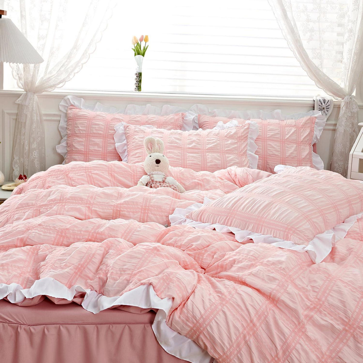 Romantische Bettwäsche 135x200 Rosa Seersucker mit Rüschen
