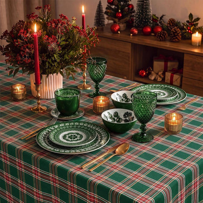 Weihnachtliche Tischdecke kariert grün 137x274 cm