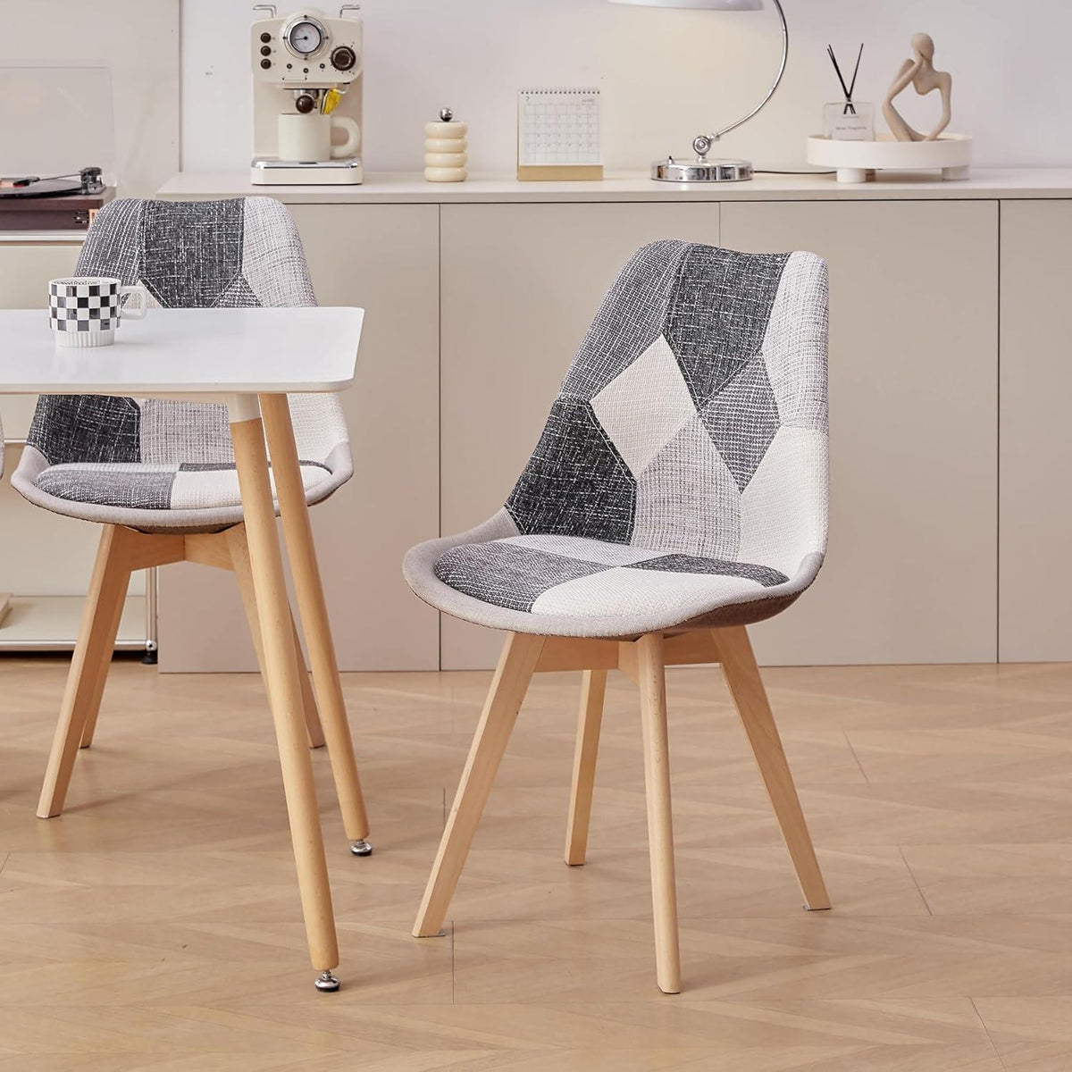 Patchwork Esszimmerstühle Set Grau | Bequeme Sitzkissen & Massivholz