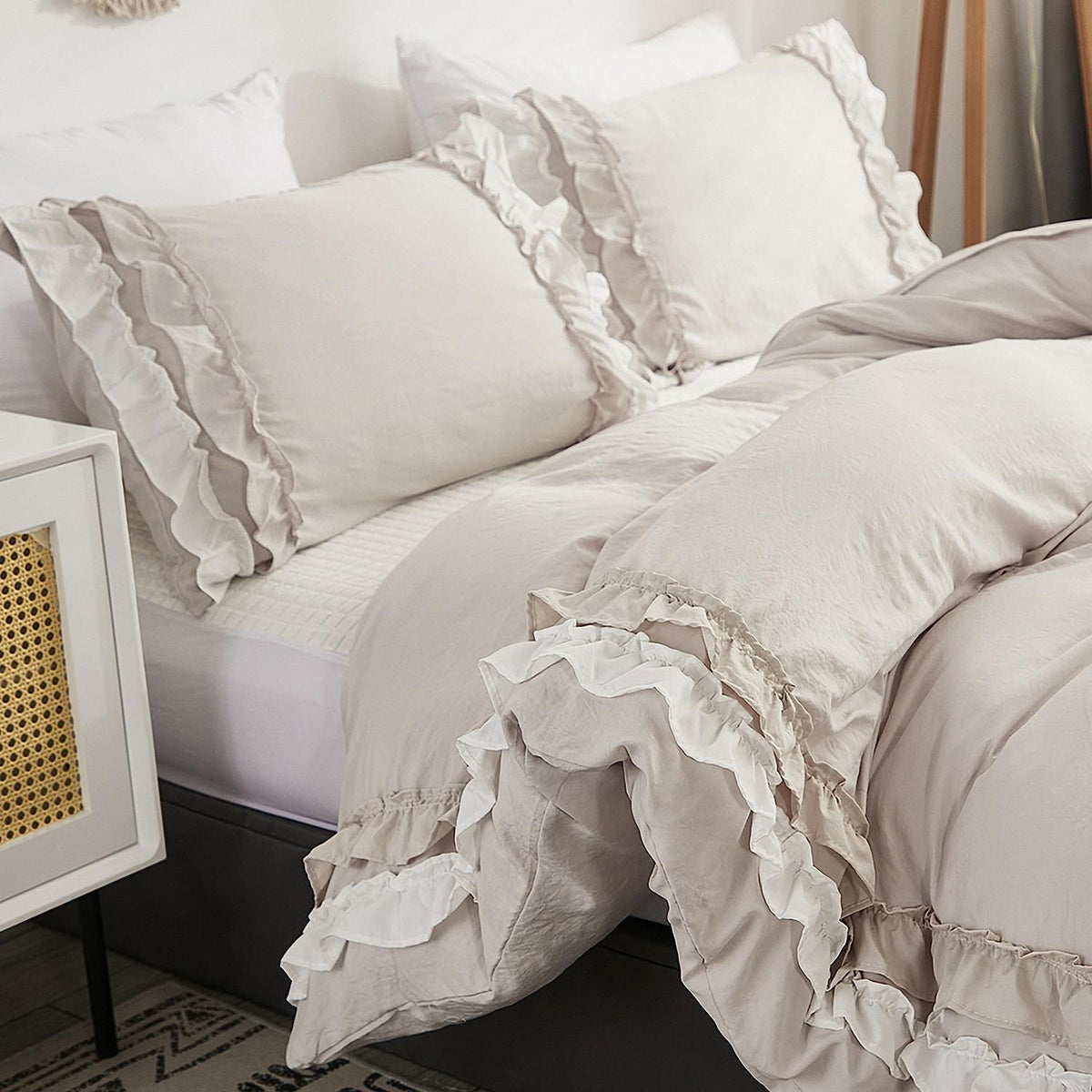 Rüschen Bettwäsche Set Beige 200x200 + 2x 80x80cm