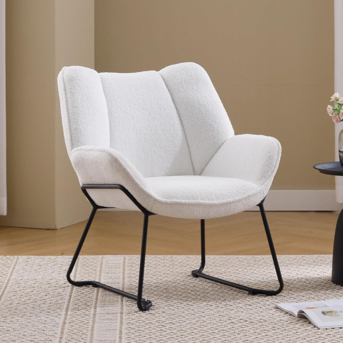 Kunstfell Loungesessel Weiß – Modern & Bequem für Wohnzimmer