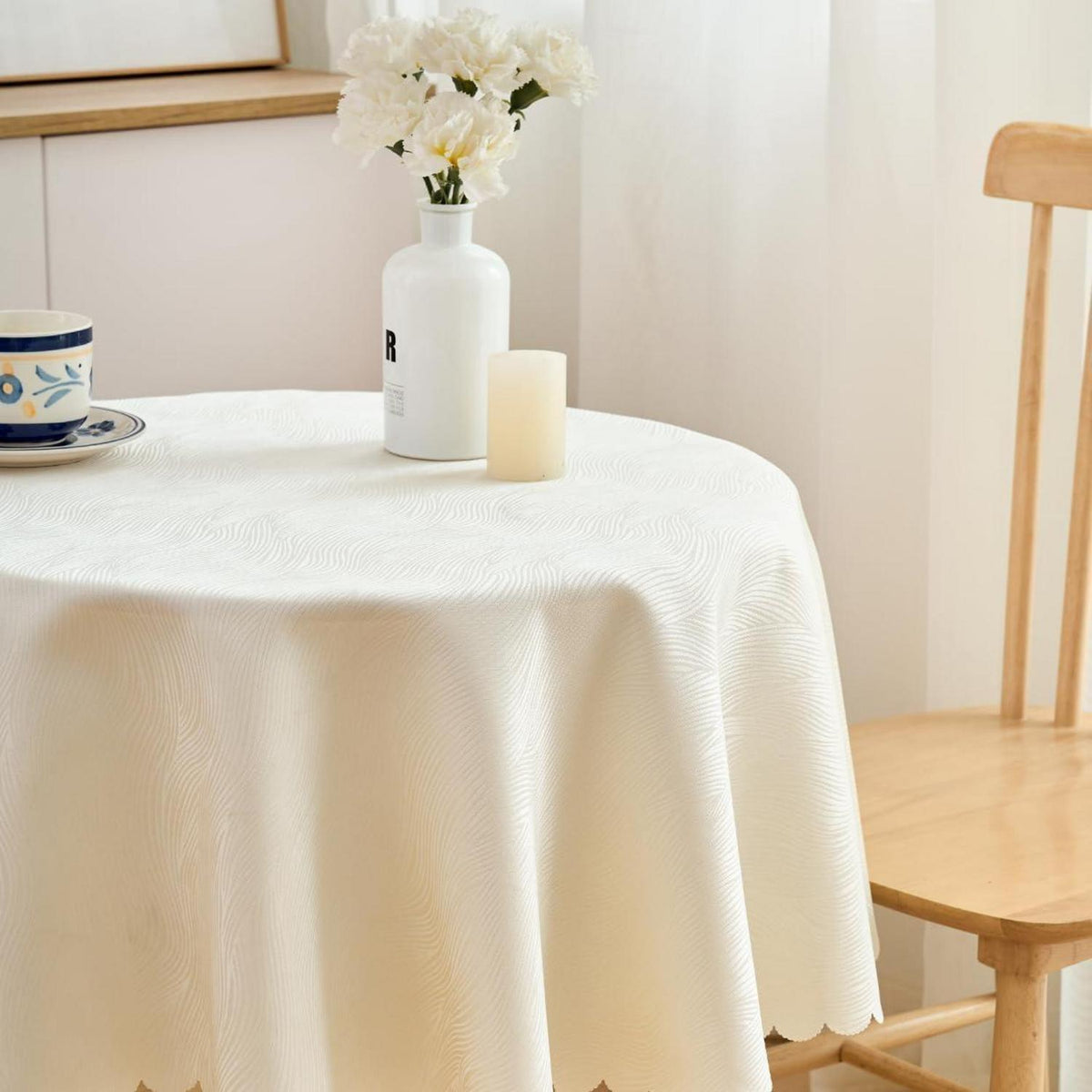 Runde Jacquard Tischdecke 120cm – Cremeweiß, Wellenrand