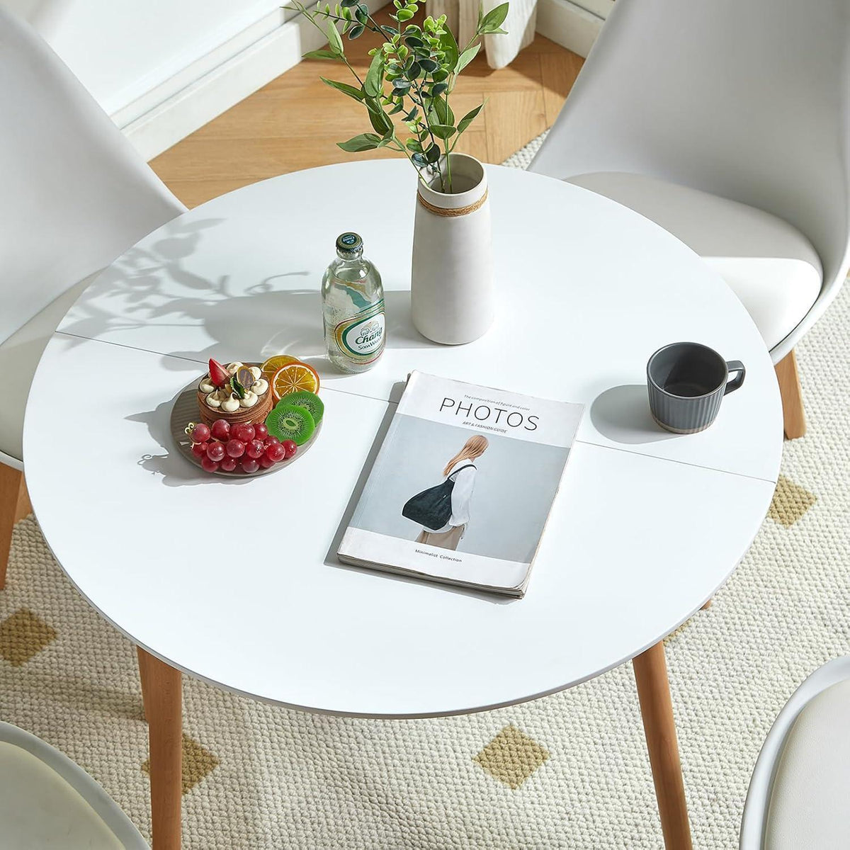 Runder Esstisch Set für 4 Personen – Weißer Tisch & Grau Stühle