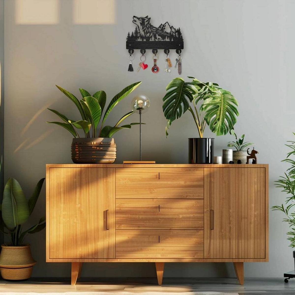 Holz Garderobenständer mit Wolfs Wald Motiv und 5 Haken