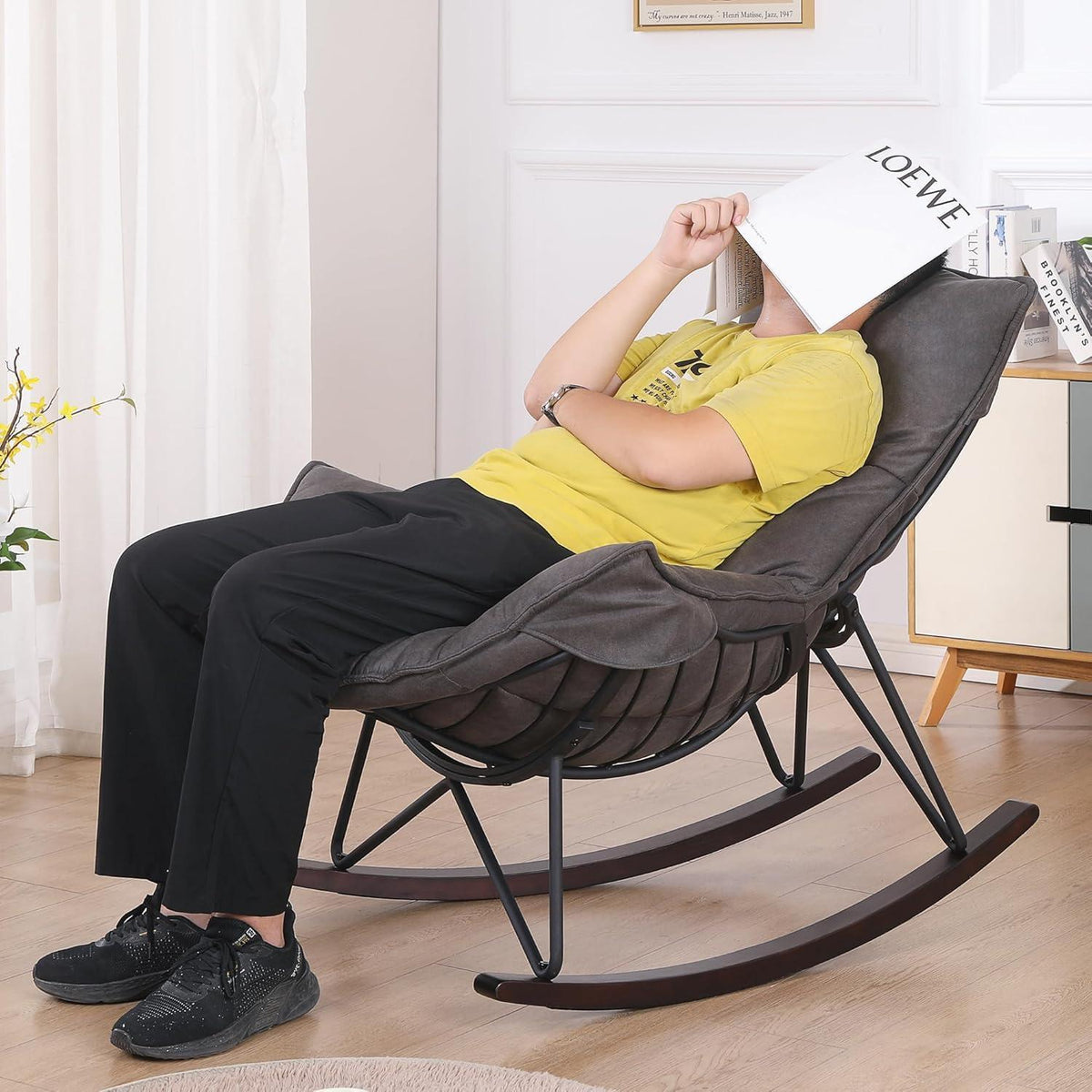 Moderner Schaukelsessel Grau – Bequemer Relaxsessel mit Metallgestell