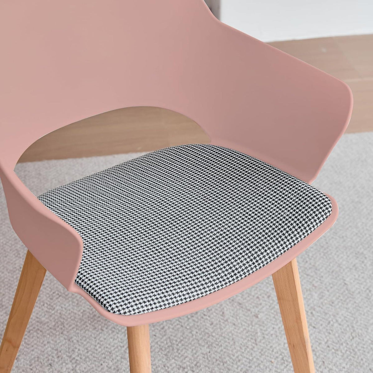 4er-Set Skandinavische Esszimmerstühle mit Armlehnen Rosa