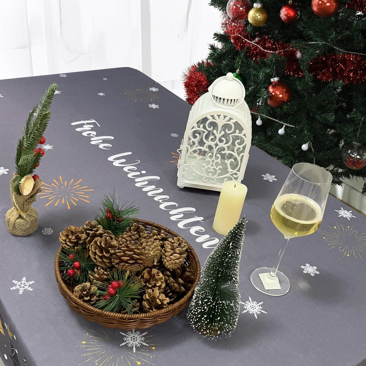 Weihnachts Tischdecke Dunkelgrau 150x300cm Wasserabweisend mit Schneeflocken