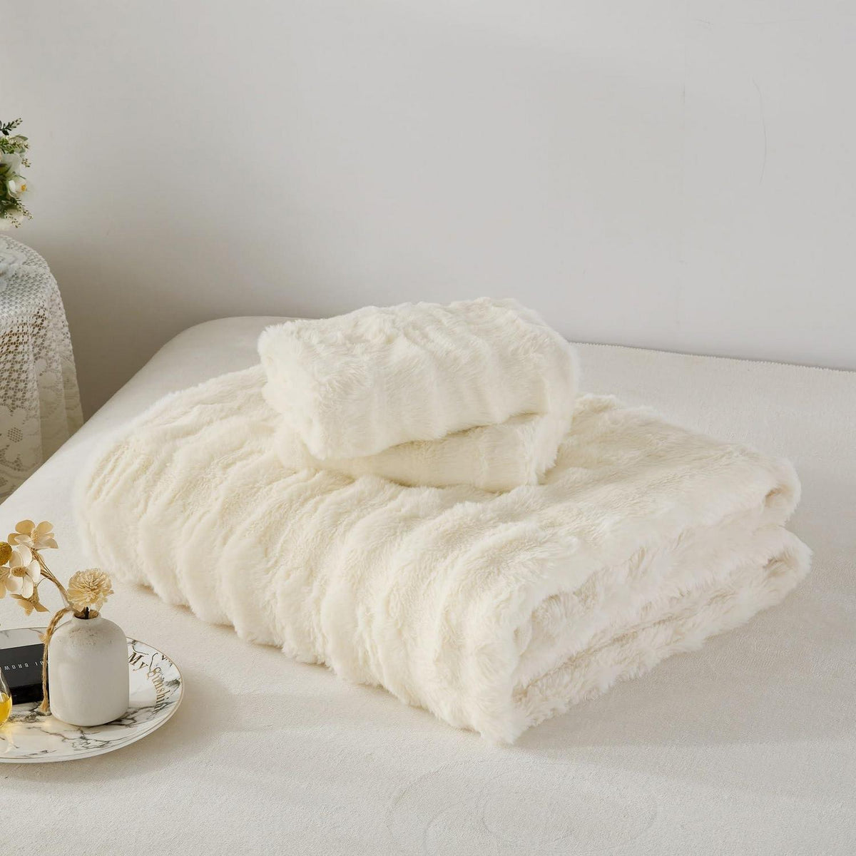 Plüsch Bettwäsche Set 220x240 - Warm & Flauschig Creme Weiß