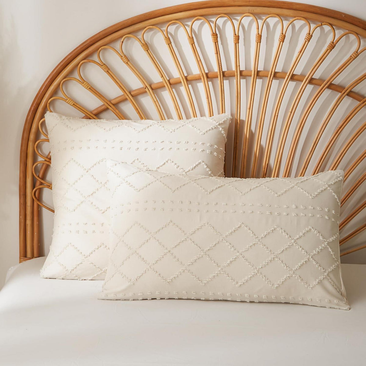Beige Boho Bettwäsche-Set 200x220 cm | Getuftet & Kariert