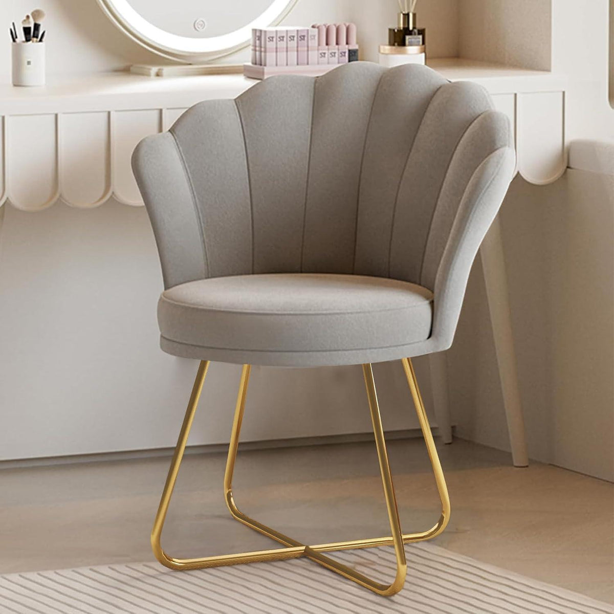 2er Set Samt Polstersessel mit Blütenlehne, goldene Metallbeine, Grau