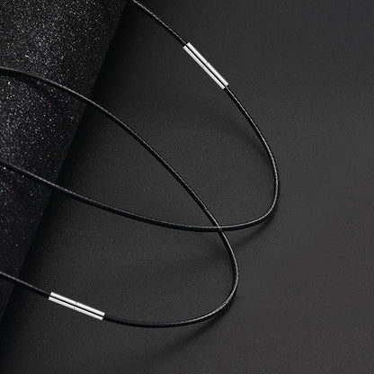 Geflochtene Halskette mit Edelstahlverschluss, 1.5-3mm in Lederoptik