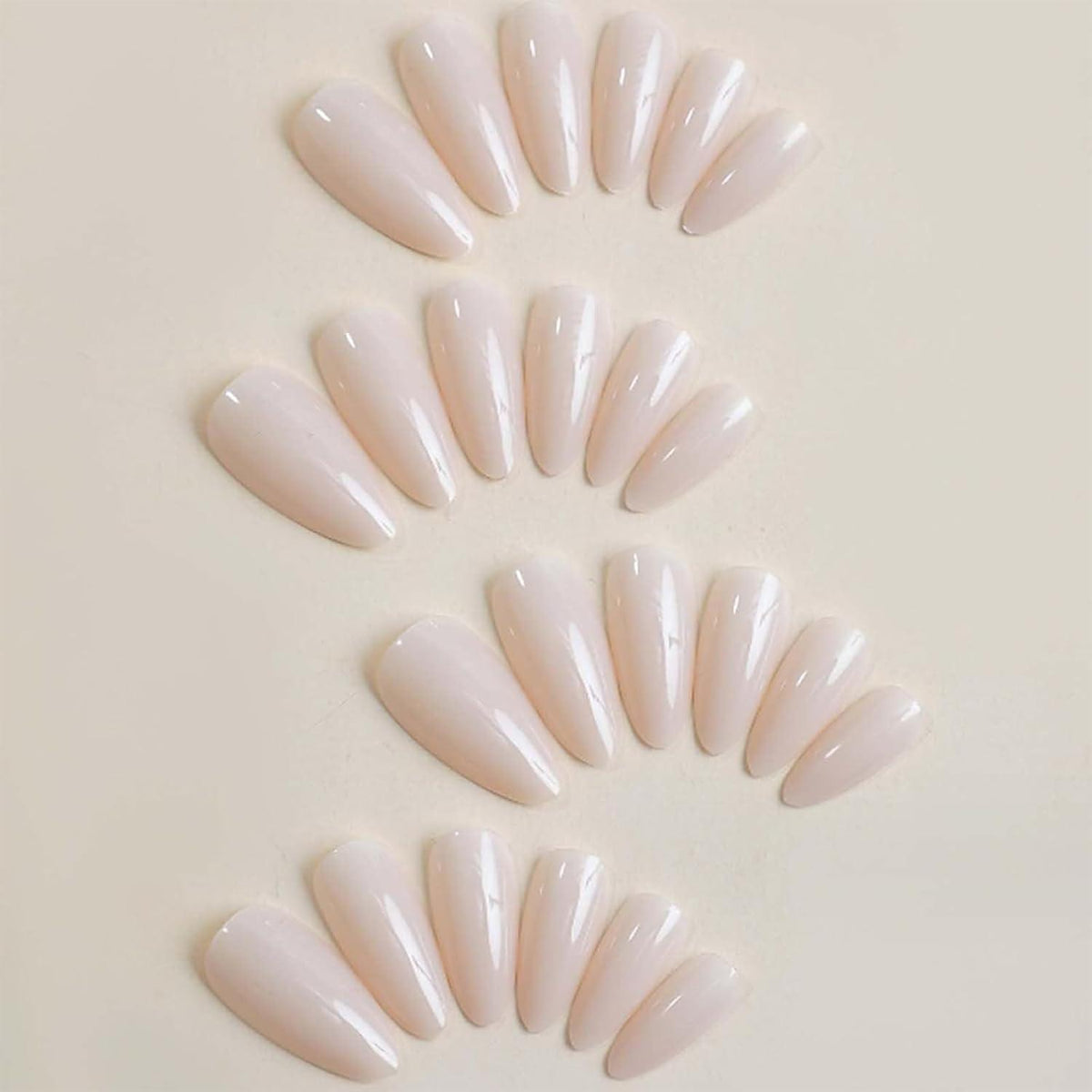 Weiße Mandel Falsche Nägel Set – 24 Stück Press On Nails