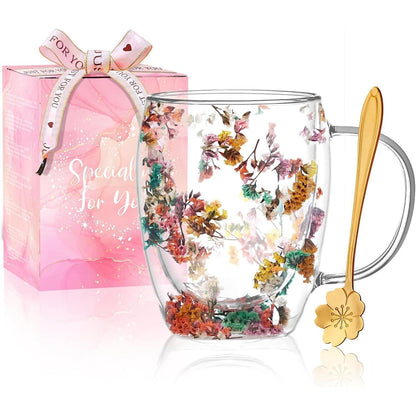 Doppelwandige Kaffeetasse mit getrockneten Blumen – Teetasse mit Griff