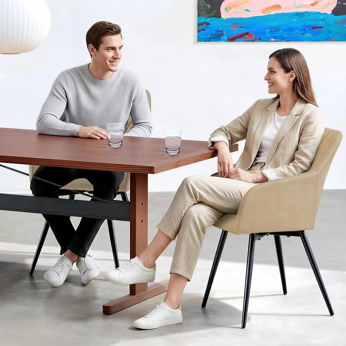 Drehbare Esszimmerstühle 2er-Set Beige in Lederoptik