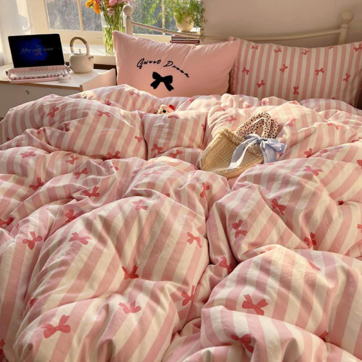 Bettwäsche Set 135x200 Rosa Schleifen – Weiß & Rosa Streifen
