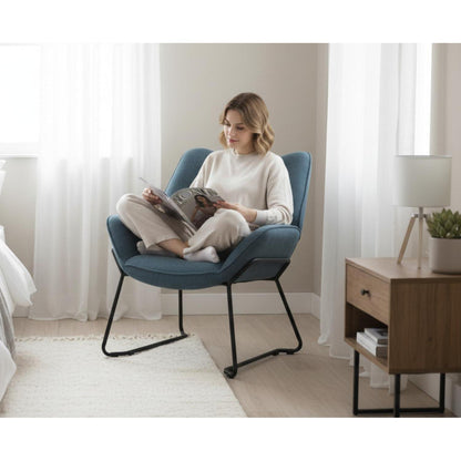 Blauer Ohrensessel modern mit Chenille & Metallbeinen