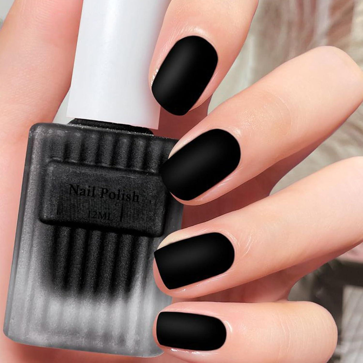 Schwarz Matte Nagellack – Schnelltrocknend & Langanhaltend