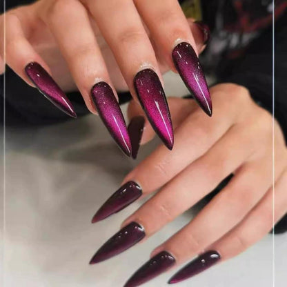 Lila Stiletto Press On Nails – Dunkel, Cat Eye & Nagelkleber