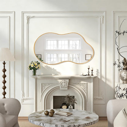 Großer Asymmetrischer Wandspiegel mit Goldrahmen – Modern & Dekorativ