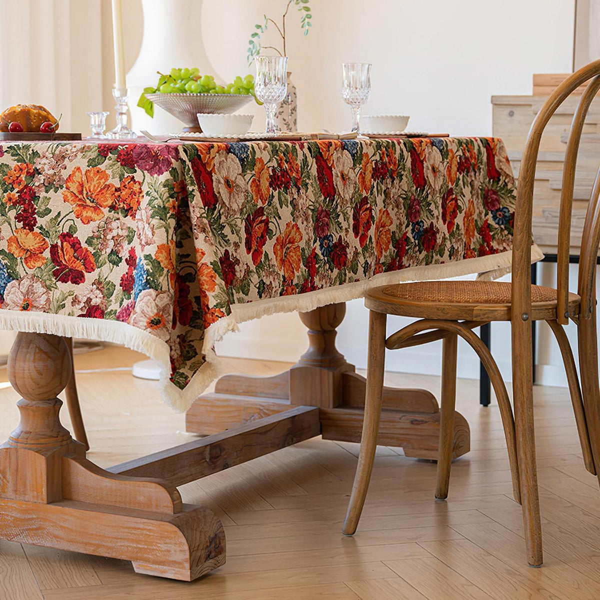 Vintage Tischdecke quadratisch Blume mit Quasten 90x90 cm