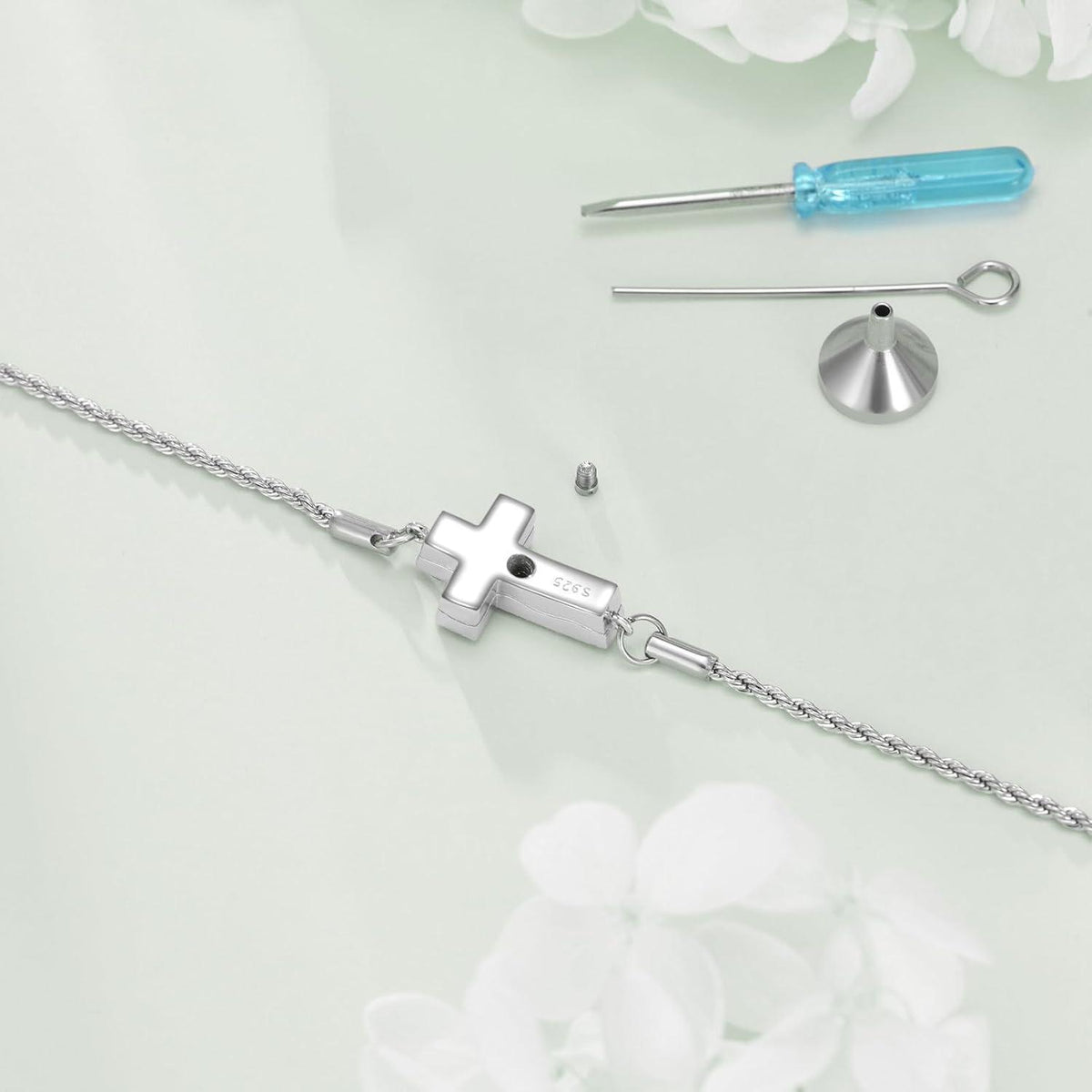 Kreuz Urnenarmband aus Sterling Silber für Asche & Erinnerungen
