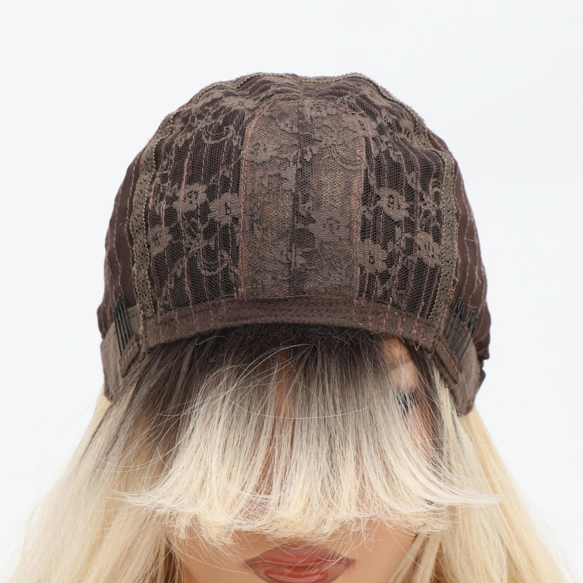 Gewellte Blonde Perücke mit Pony – Lang, Ombre Blond & Schwarz