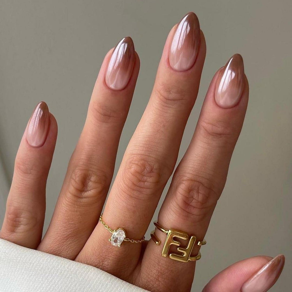 French Nägel Ombré Braun – Kurz Mandel Aufklebenägel Set