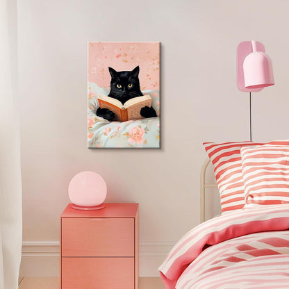 Gerahmtes Leinwandbild Schwarze Katze liest Bücher – Wandkunst Schlafzimmer