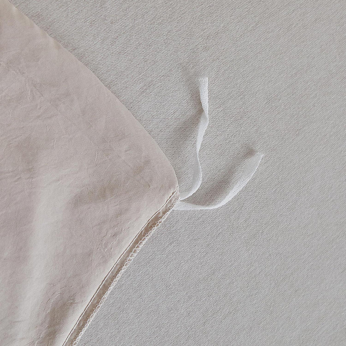 Getuftete Bettwäsche 135x200 Beige – 4-teilig mit Schleifenmuster