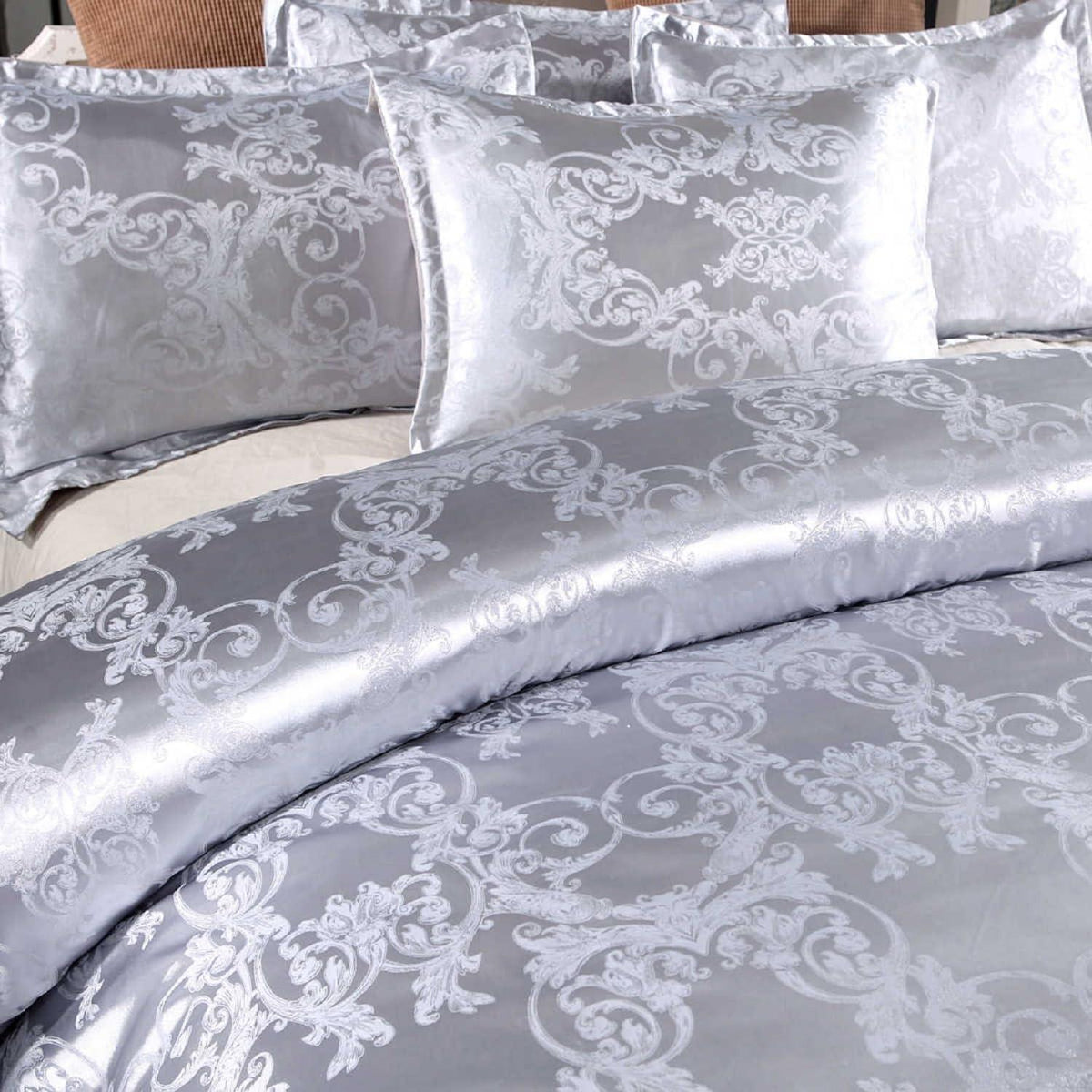 Satin Bettwäsche Set 135x200 cm - 4tlg. mit Stickerei