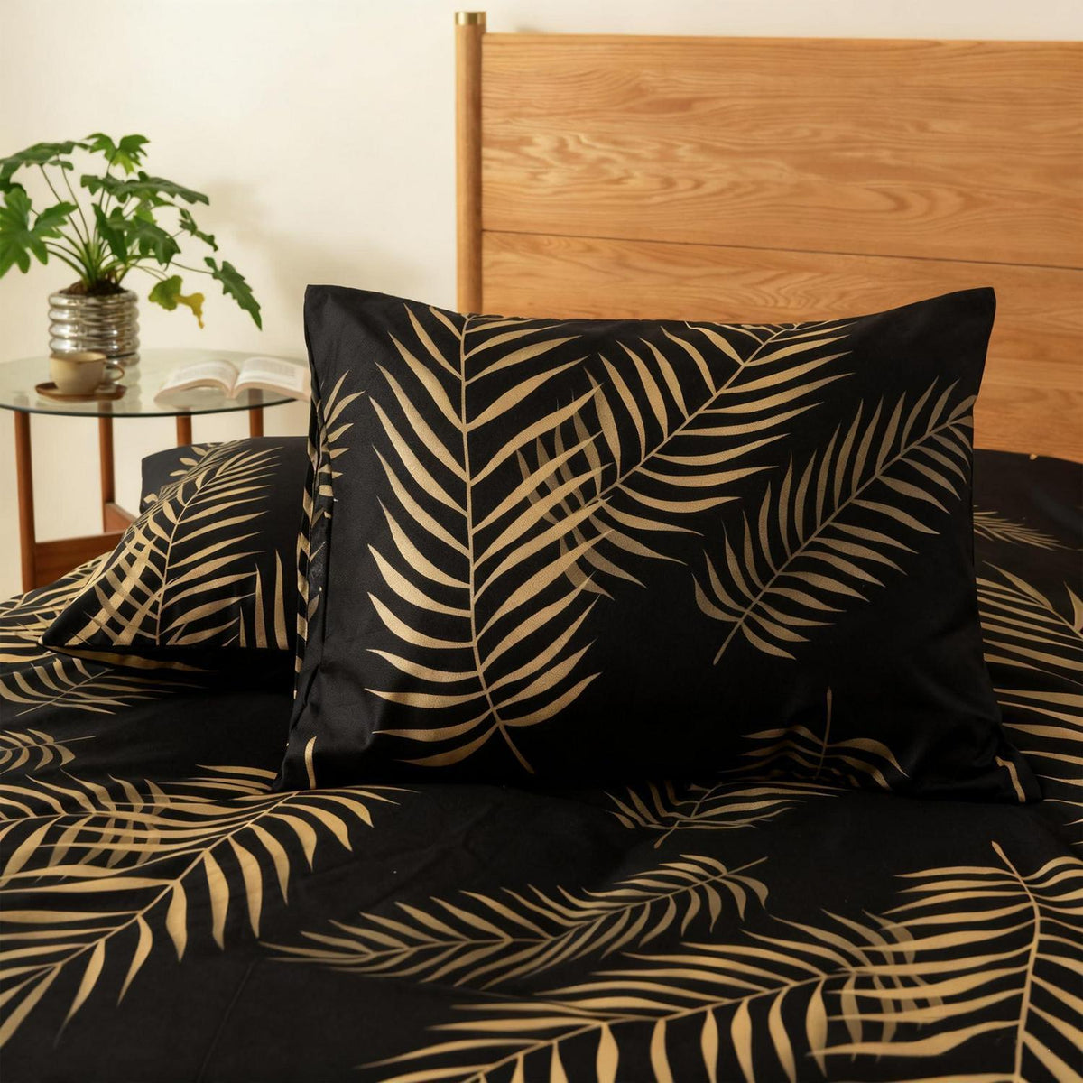 Mikrofaser Bettwäsche-Set 135x200 cm, 4-teilig, Schwarz Blätter