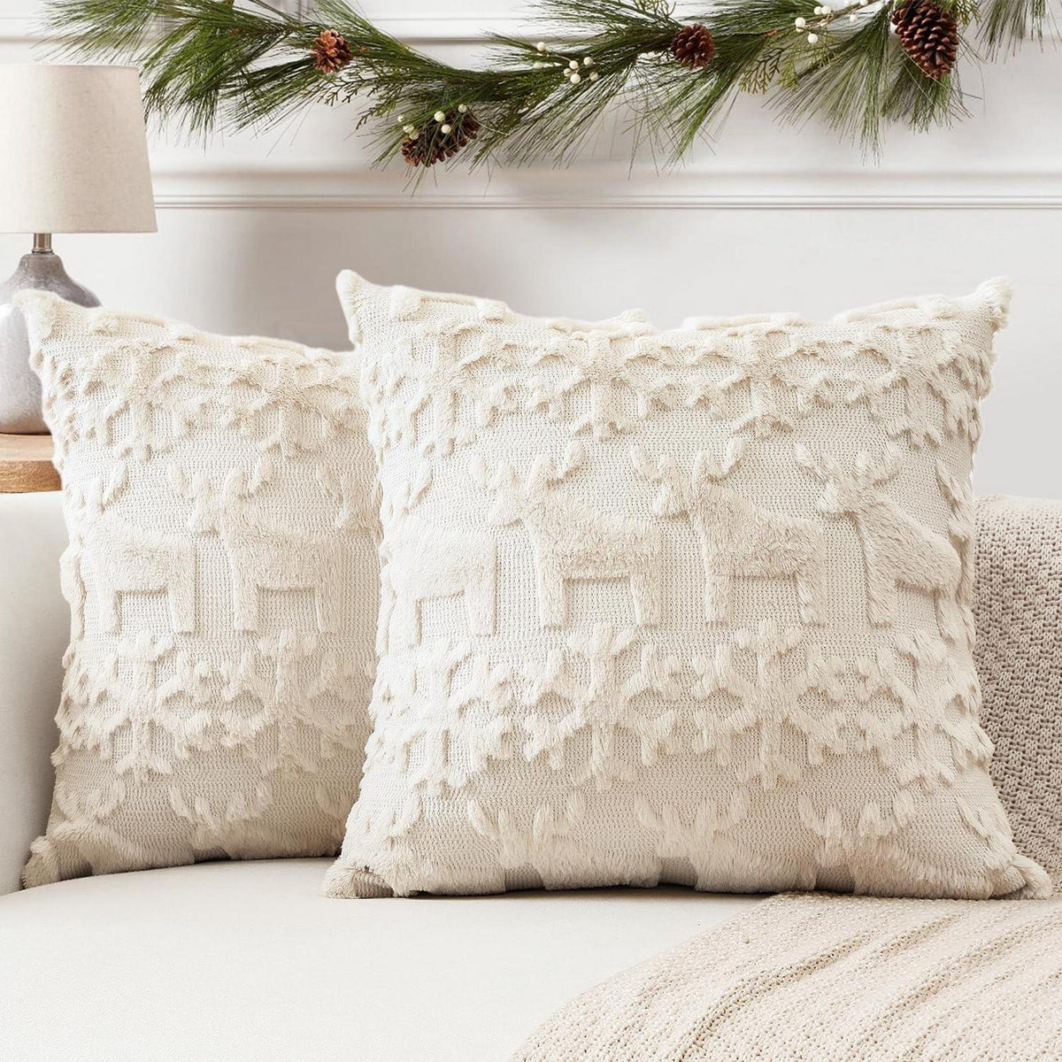 Weihnachtliche Kissenbezüge 2er Set, 45x45cm, Schneeflocken & Elch