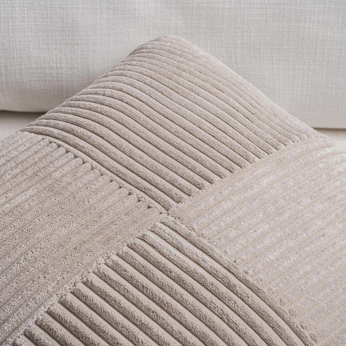 Taupe Kissenbezug 40x145 cm - Weiches Kordsamt, Boho Deko