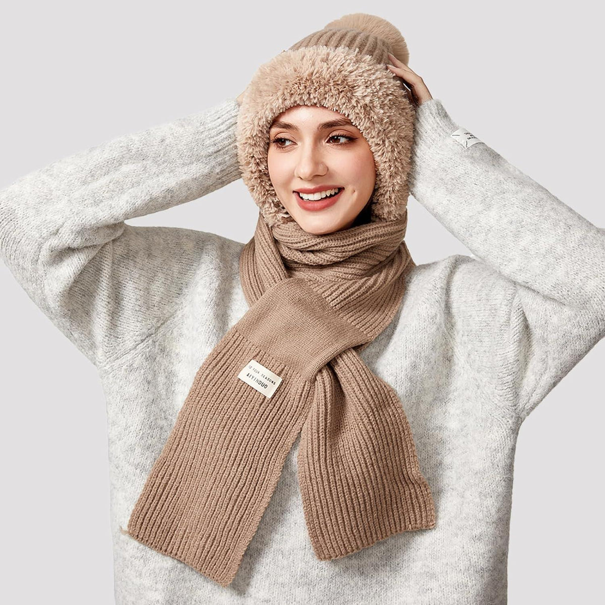 Thermo Wintermütze Damen 3in1 mit Halswärmer & Bommel