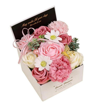 Seifenrosen Blumenstrauß im Karton – Duftende Deko für Muttertag