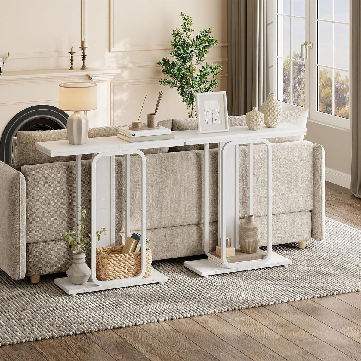 Weißer Konsolentisch mit geometrischem Gestell – Flurtisch & Sideboard